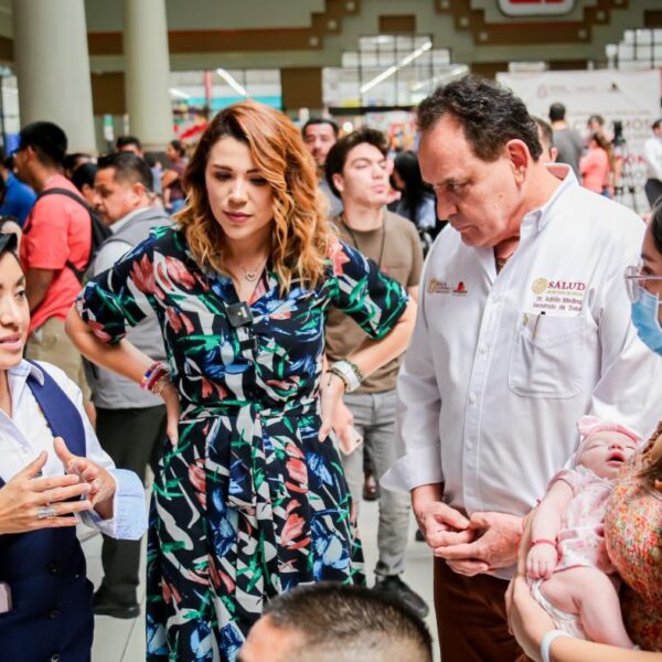 Informa Gobernadora Marina del Pilar aplicación de 75 mil dosis en campaña de Vacunación Universal